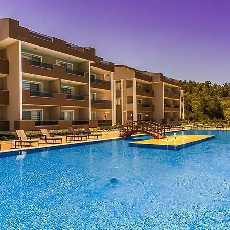 Tropicana Apartament