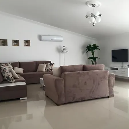 Tropicana Apartman Akbük