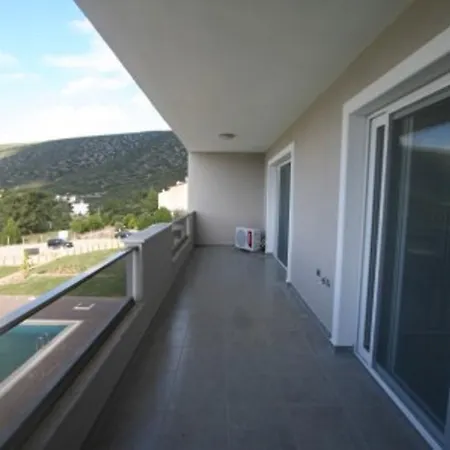 Tropicana Apartman Akbük